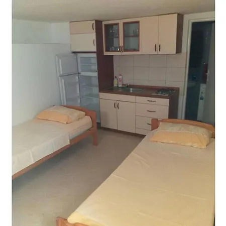 Mirela Apartman Zára